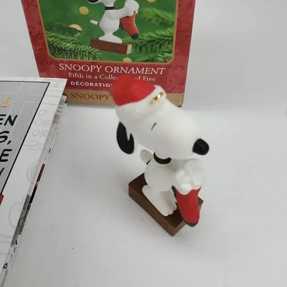 Vintage peanuts Snoopy Hallmark Keepsake OrnamentSnoopy Christmas Peanuts NIB